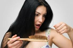 Випадання волосся після пологів: причини і секрети правильного догляду